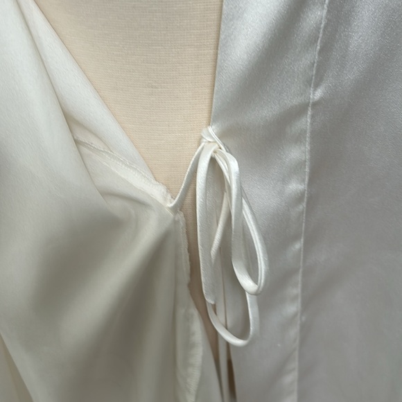 Vintage Dior Robe - Picture 7 of 14